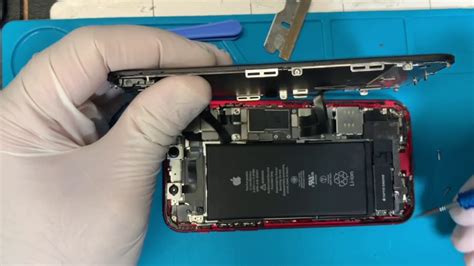 Can iPhone 11 screen be repaired?